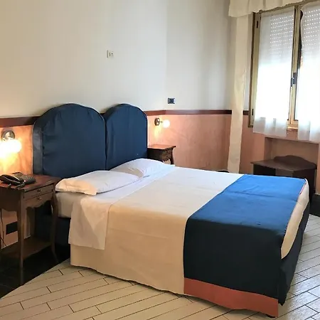 San Felice Otel Bolonya