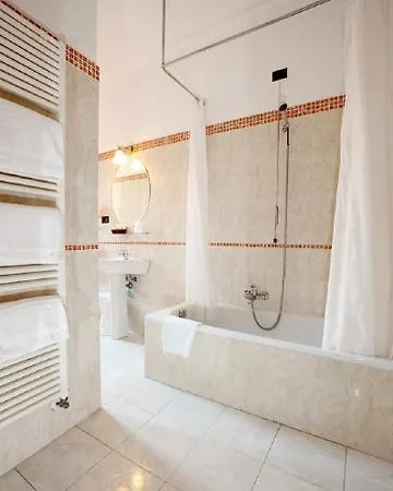 San Felice 3* Bolonya