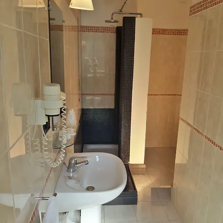 San Felice Otel Bolonya